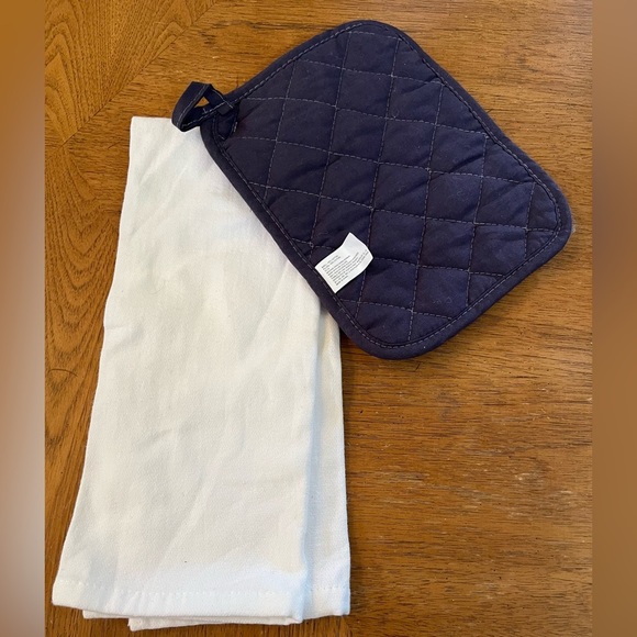 2 nwt dish towel & potholders set 4 items total wine & measure life theme - Picture 4 of 7